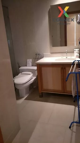 เช่า คอนโด ชั้นสูง The Emporio Place BTS-พร้อมพงษ์ สุขุมวิท คลองเ